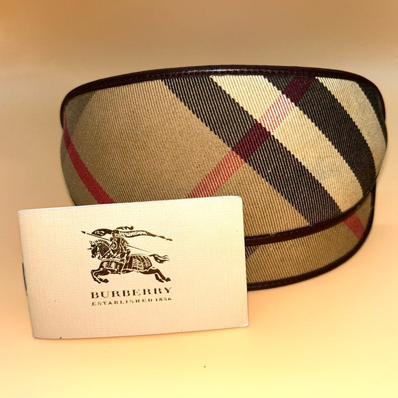 Burberry sunglasses and original case. Model # B3026Q. Great condition. - Picture 5 of 7